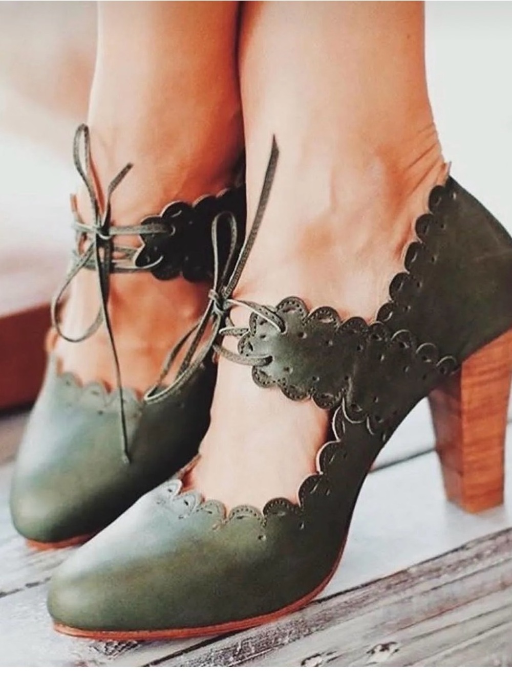 Elf Paradise Bird Scalloped Leather Heels